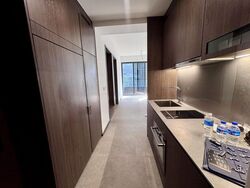 Midtown Modern (D7), Apartment #461079441